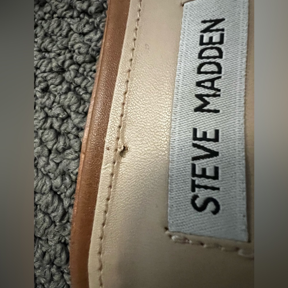 Steve Madden Hadyn Cognac Leather Sandals - Picture 8 of 8